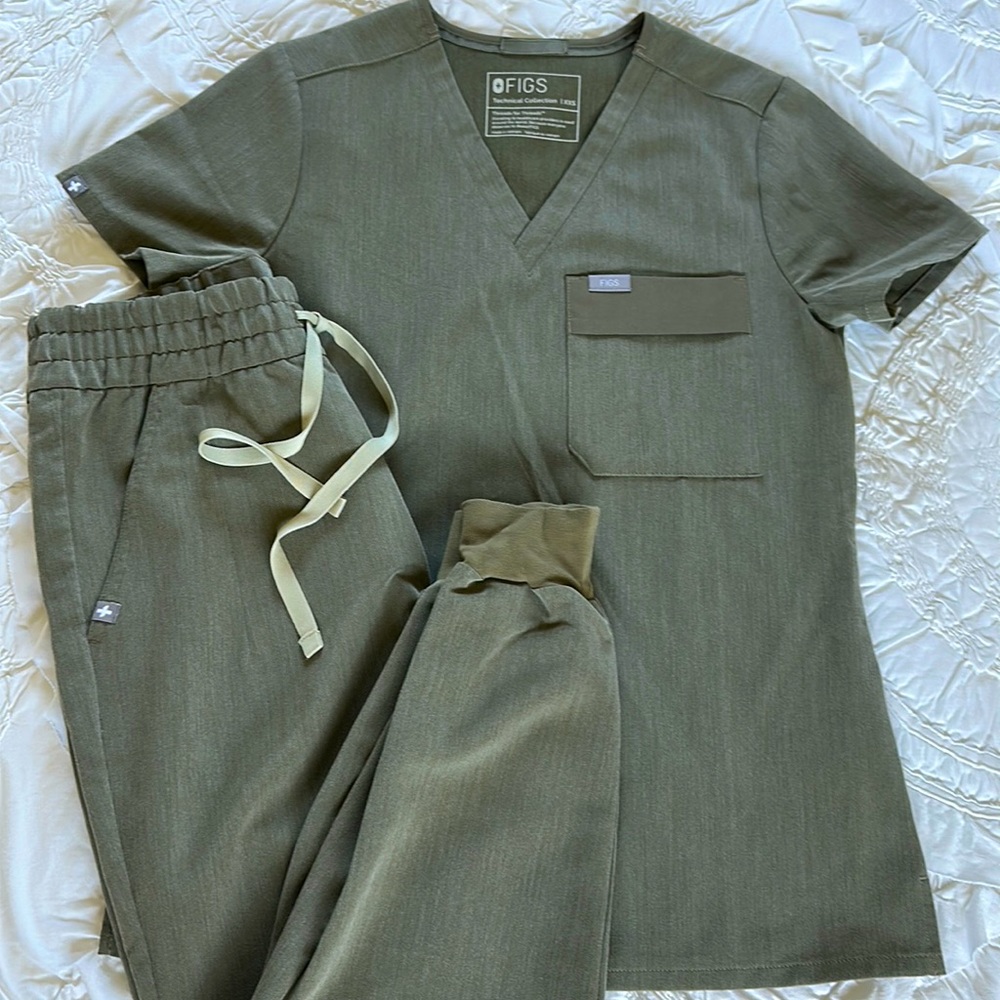 Figs HEATHERED OLIVE 🫒 scrub set XXS/SP